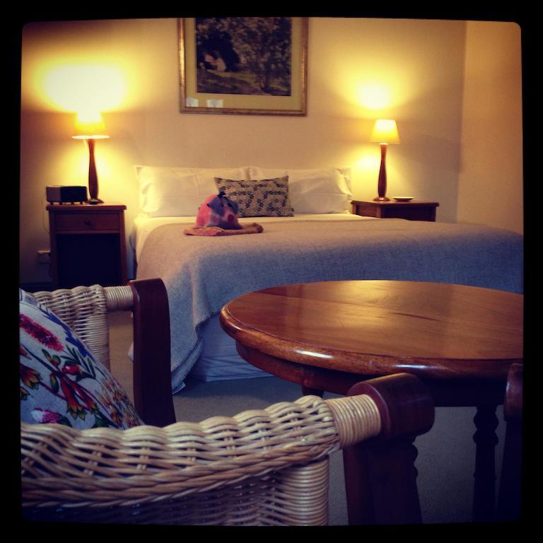 Merrijig Inn Port Fairy Habitación foto